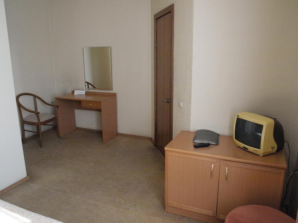 Ural Hotel Magnitogorsk Room photo